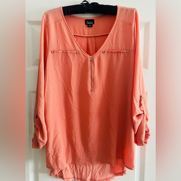 WOMEN'S SIMPLY EMMA TOP BLOUSE TUNIC Size 1X Roll Tab Sleeve Hi- Low Hem 1/4 Zip - Picture 4 of 8